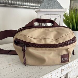 Lululemon All Day Essential belt bag